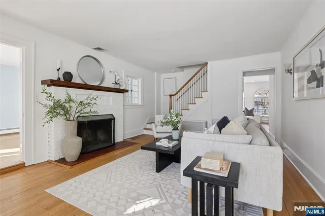 $1,350,000 | 520 Hillcrest Road, Ridgewood, NJ 07450