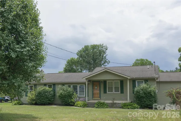 $374,900 | 102 Phillips Road, Spruce Pine, NC 28777