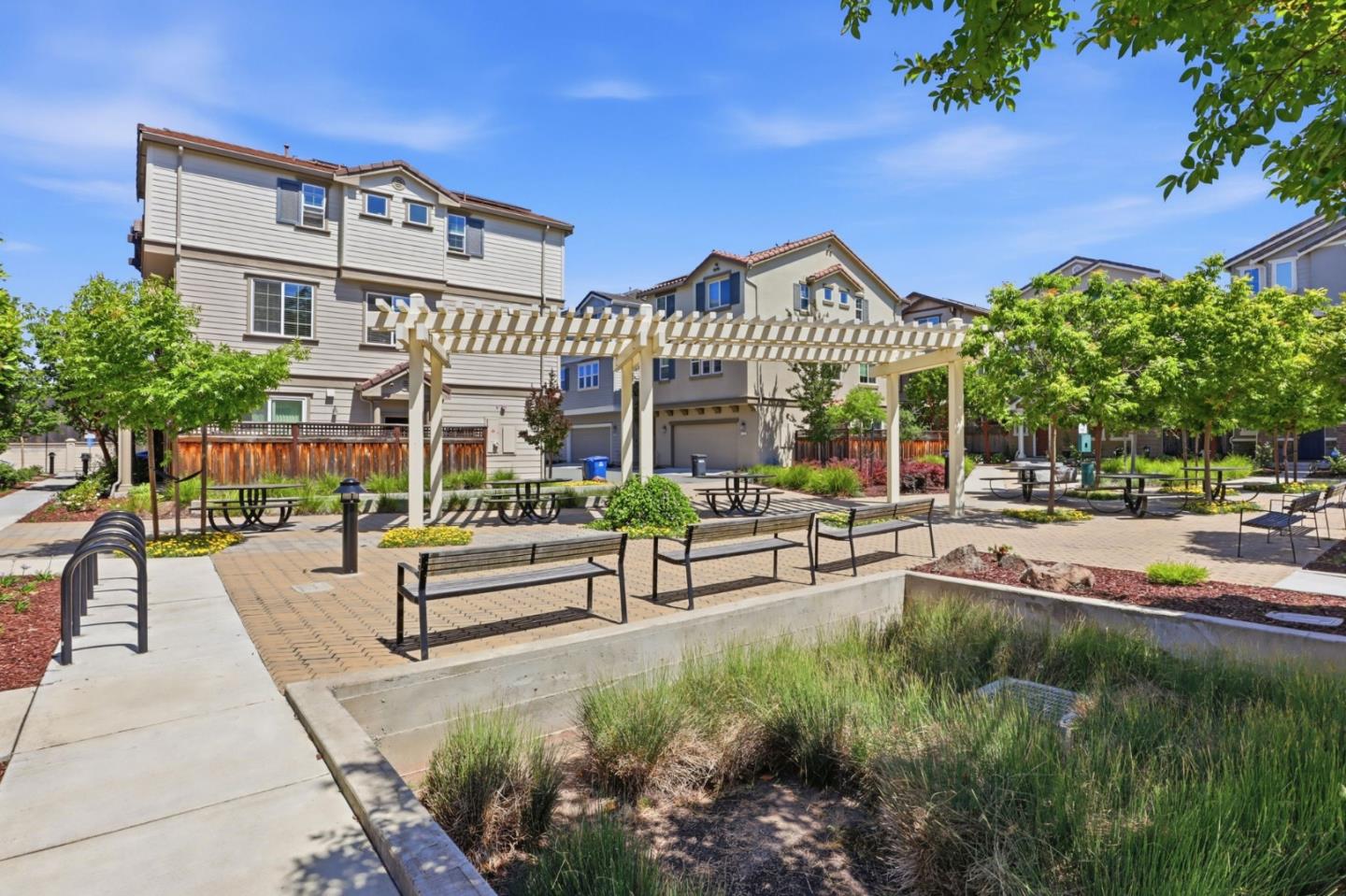 2220 Rosenblatt Street Hayward, CA 94544 - Photo 37 of 46