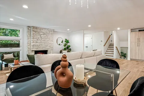 $2,099,900 | 1077 Green Bay Road, Glencoe, IL 60022