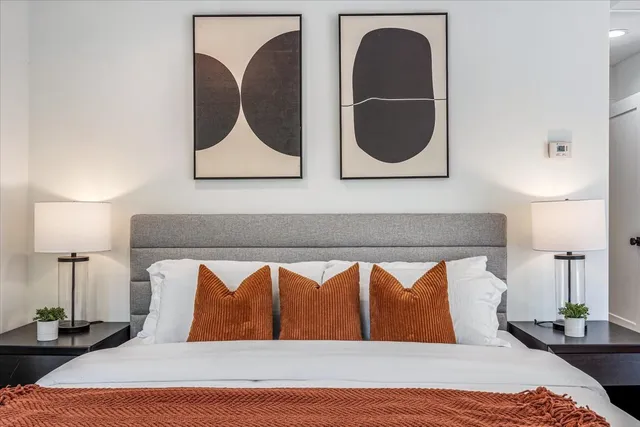 $2,099,900 | 1077 Green Bay Road, Glencoe, IL 60022