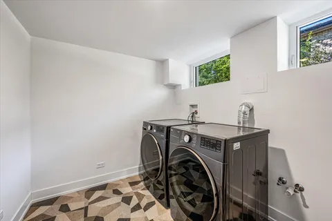 $2,099,900 | 1077 Green Bay Road, Glencoe, IL 60022