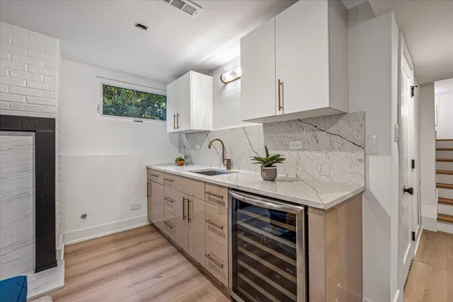 $2,099,900 | 1077 Green Bay Road, Glencoe, IL 60022