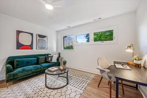 $2,099,900 | 1077 Green Bay Road, Glencoe, IL 60022