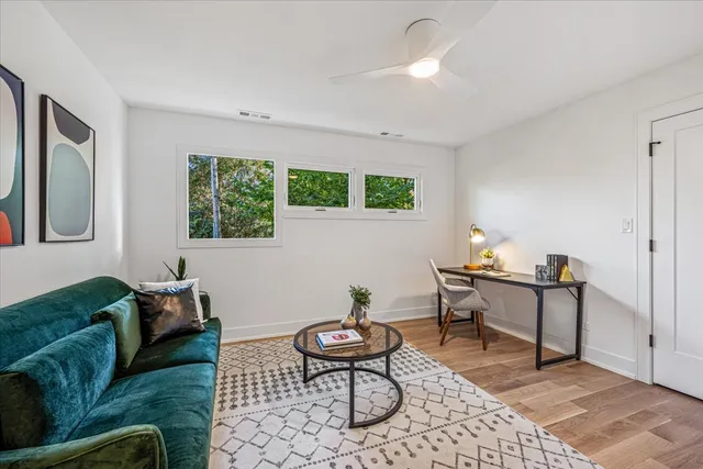 $2,099,900 | 1077 Green Bay Road, Glencoe, IL 60022