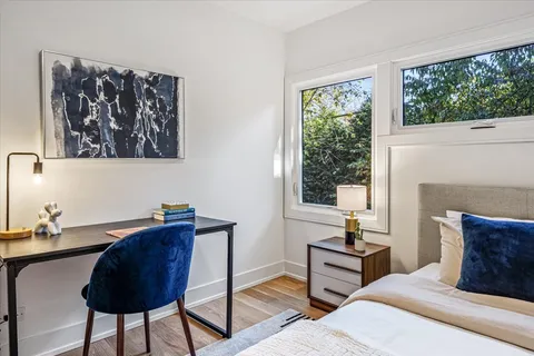 $2,099,900 | 1077 Green Bay Road, Glencoe, IL 60022