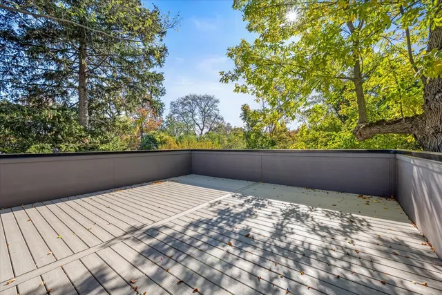 $2,099,900 | 1077 Green Bay Road, Glencoe, IL 60022