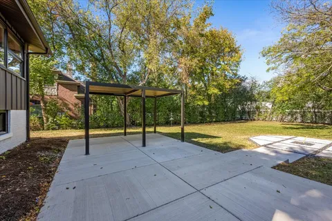 $2,099,900 | 1077 Green Bay Road, Glencoe, IL 60022