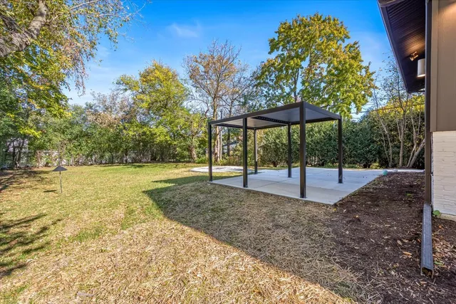 $2,099,900 | 1077 Green Bay Road, Glencoe, IL 60022