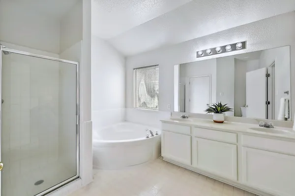 $1,900 | 117 Rosemary Cove, Georgetown, TX 78626