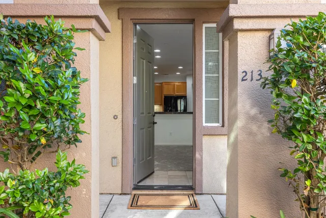 $515,000 | 213 Carmel Street, San Pablo, CA 94806