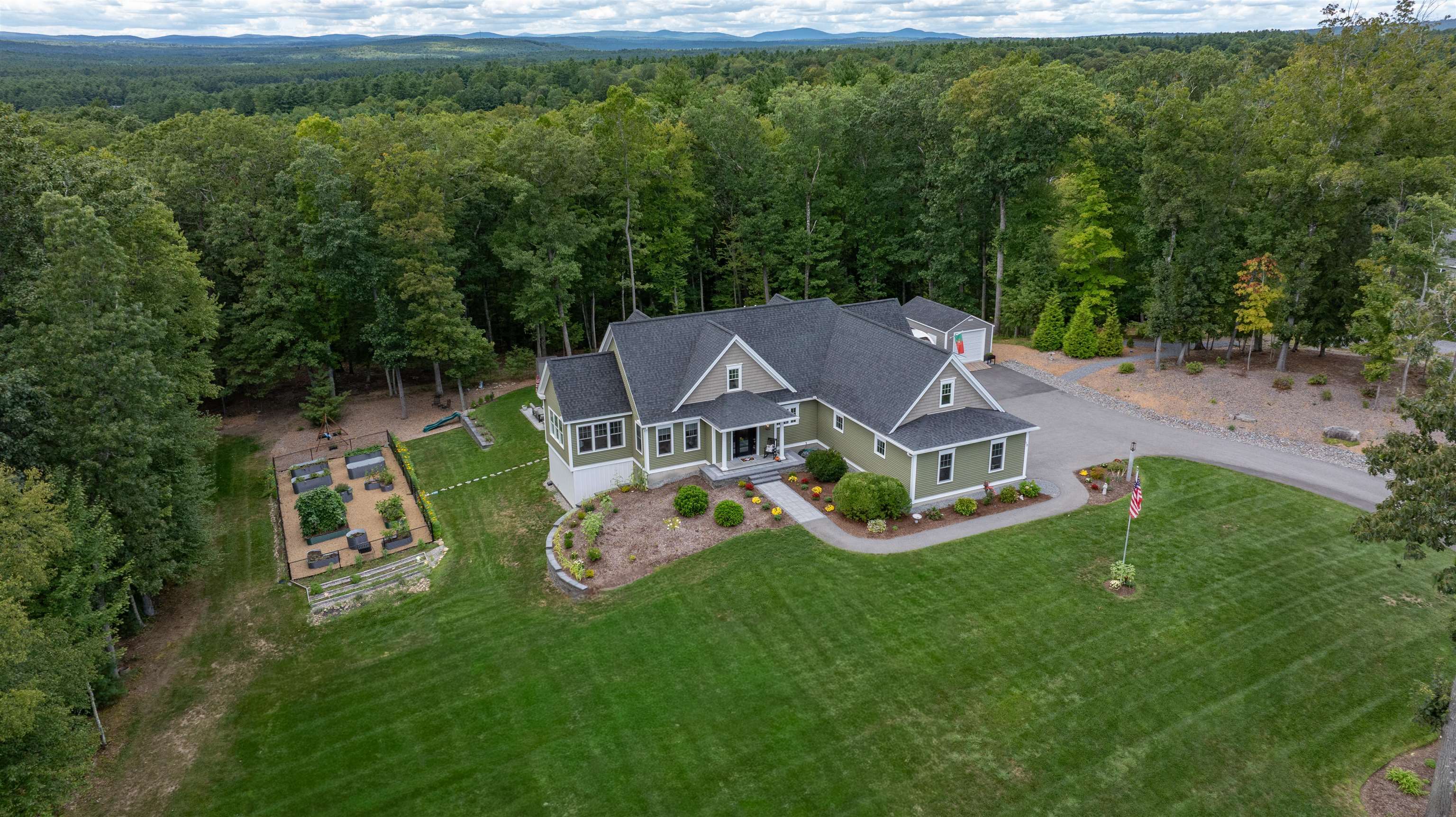 12 Franklins Way Hollis, NH 03049 - Photo 2 of 54 Gallery Image 2