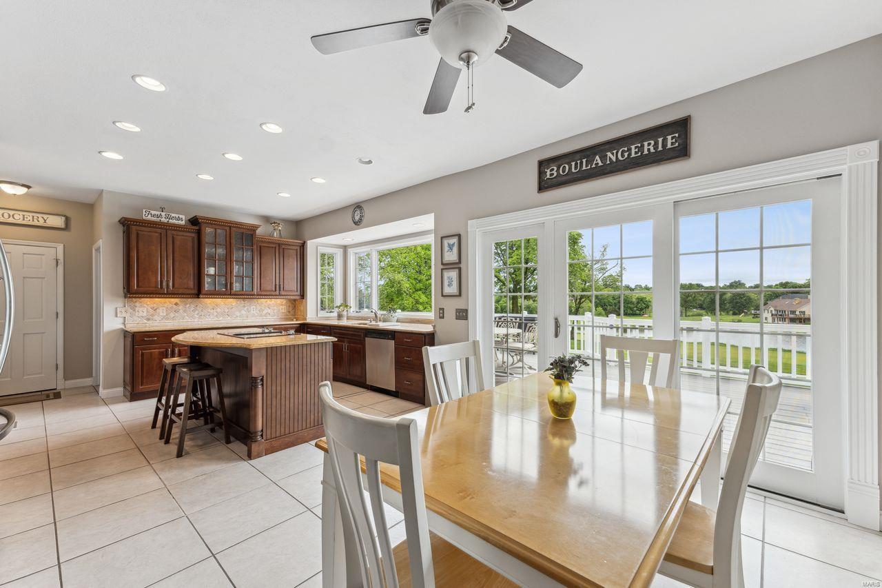 560 Malinmor Drive Weldon Spring, MO 63304 - Photo 9 of 24