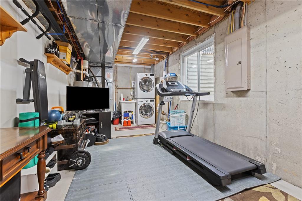 102 Castle View Drive McKees Rocks, PA 15136 - Photo 27 of 30 a view of a room with gym equipment