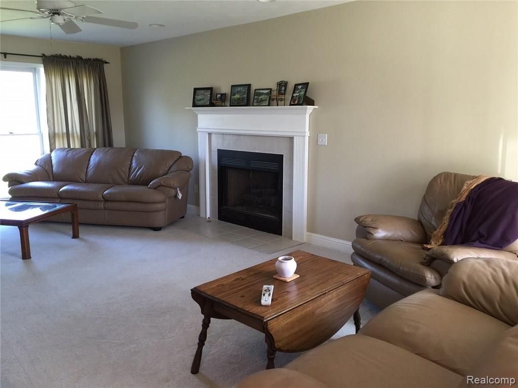 9472 Grant Road Fowlerville, MI 48836 - Photo 4 of 26