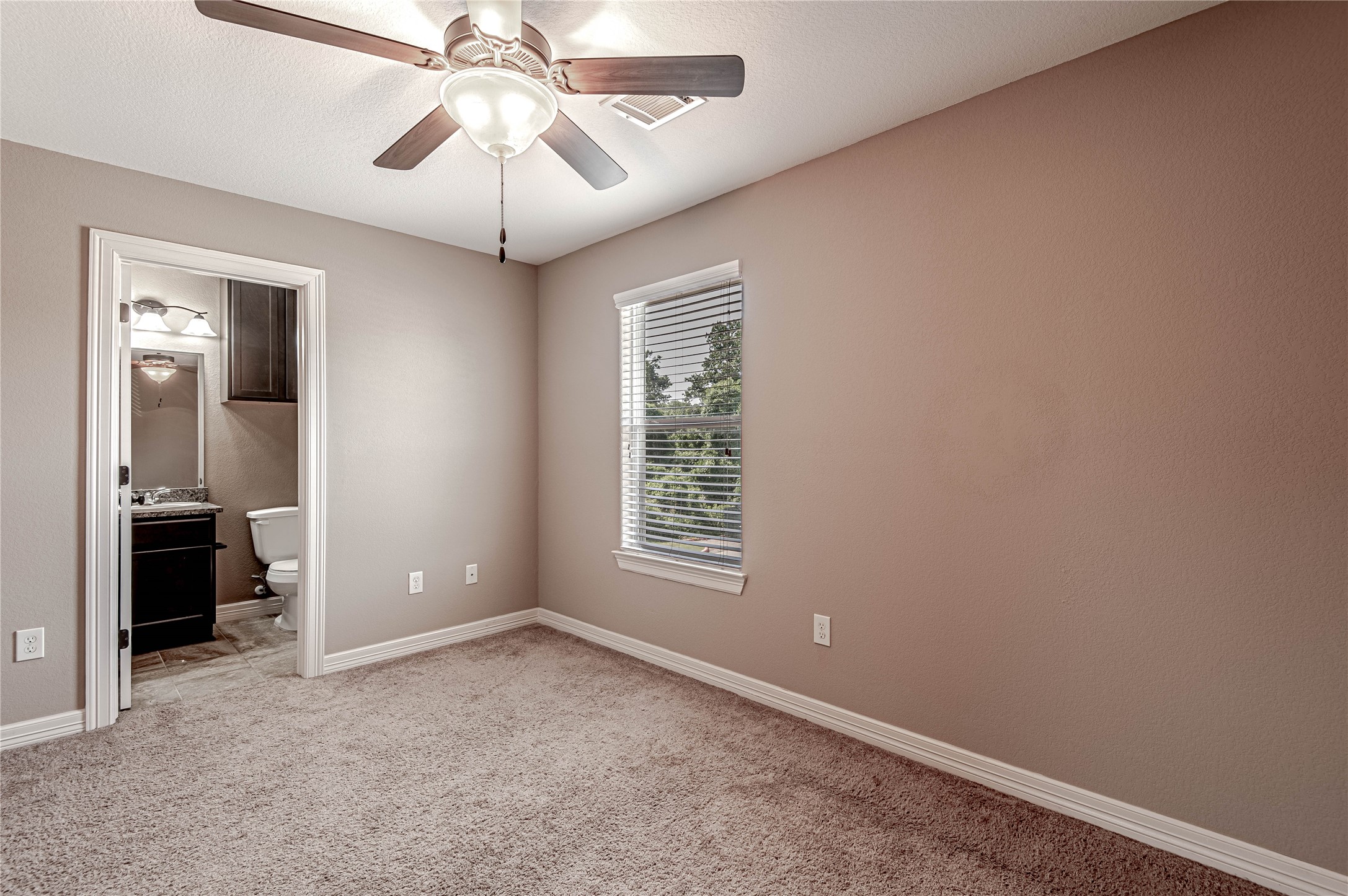 2002 20th Street, Unit 603 Huntsville, TX 77340 - Photo 19 of 23