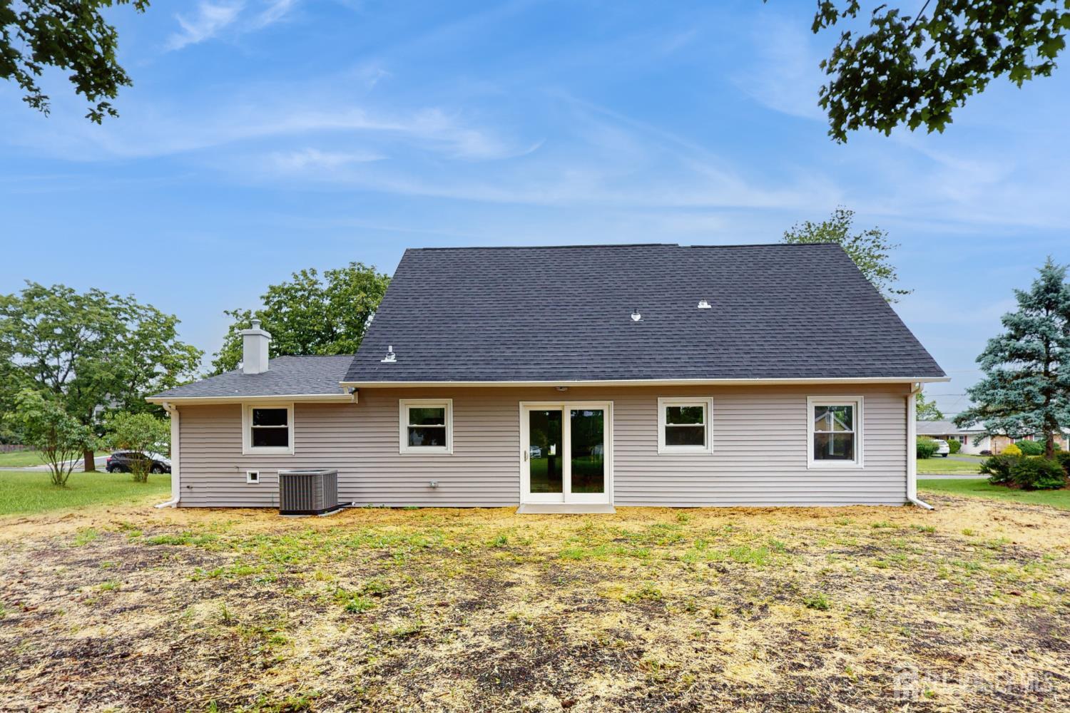 17 Tamarack Road Somerset, NJ 08873 - Photo 12 of 13 front view of house with a yard