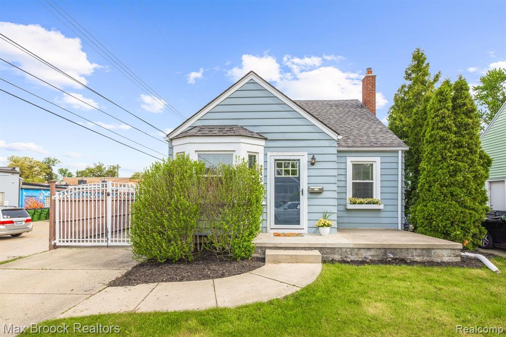 2450 Franklin Road Berkley, MI 48072 - Photo 3 of 34