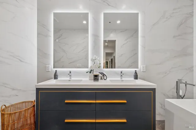 $1,775,000 | 14685 Willow Road, Guerneville, CA 95446