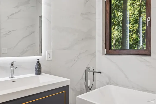 $1,775,000 | 14685 Willow Road, Guerneville, CA 95446