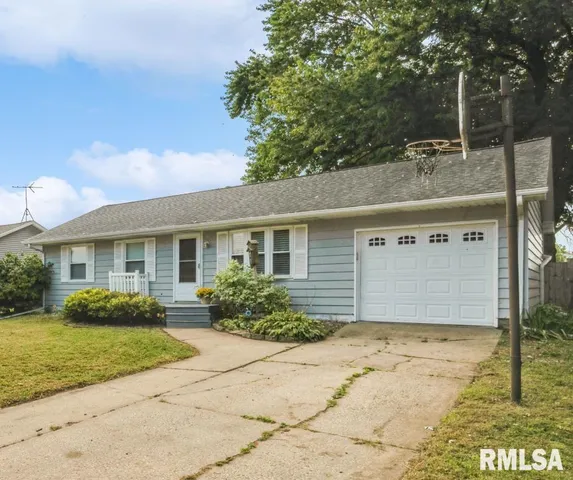 $162,500 | 865 14th Avenue Northwest, Clinton, IA 52732