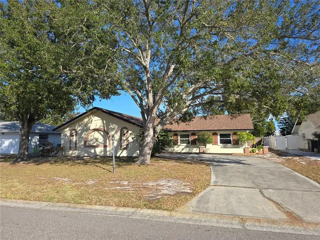 $450,000 | 915 60th Street West, Bradenton, FL 34209