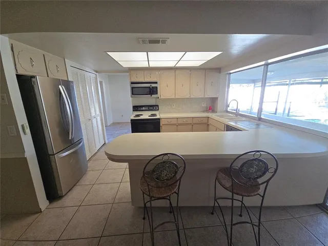 $450,000 | 915 60th Street West, Bradenton, FL 34209