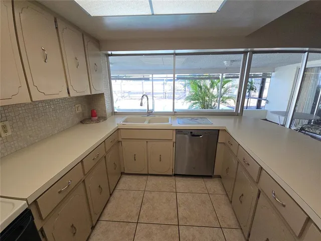 $450,000 | 915 60th Street West, Bradenton, FL 34209