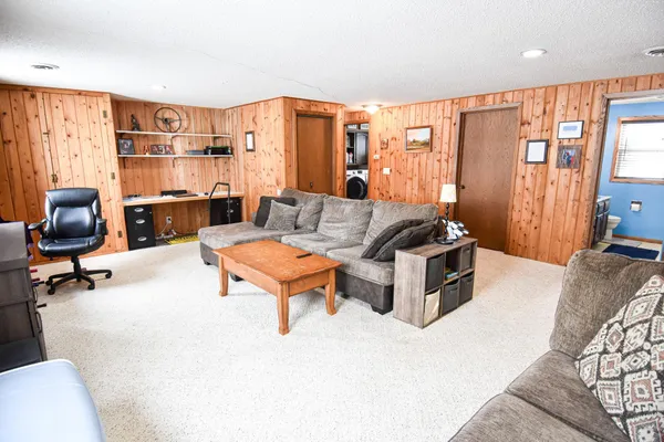 $295,000 | 16299 160th Street Northeast, Thief River Falls, MN 56701