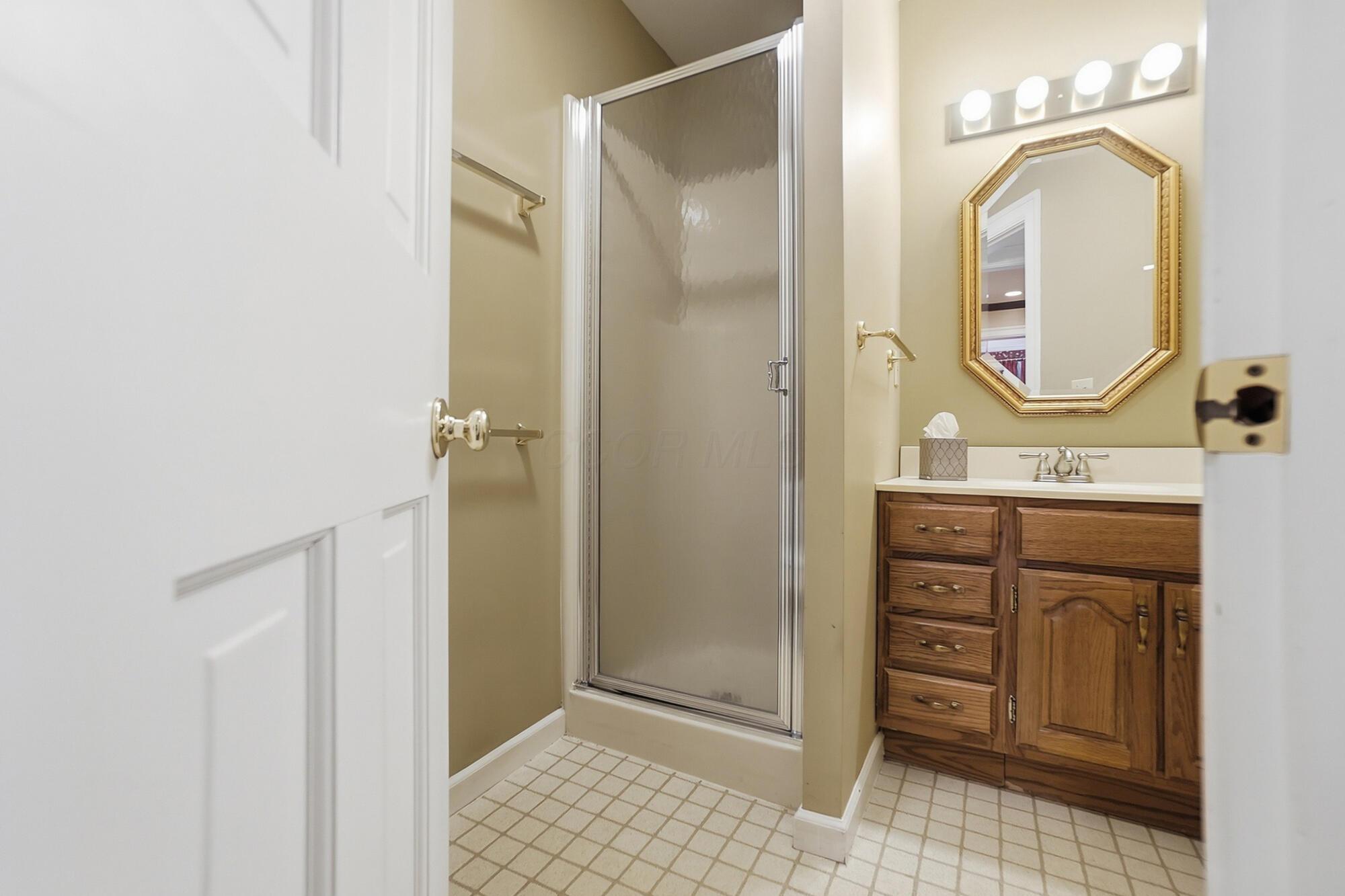 1627 Doone Road Upper Arlington, OH 43221 - Photo 27 of 37 First floor bath with shower.