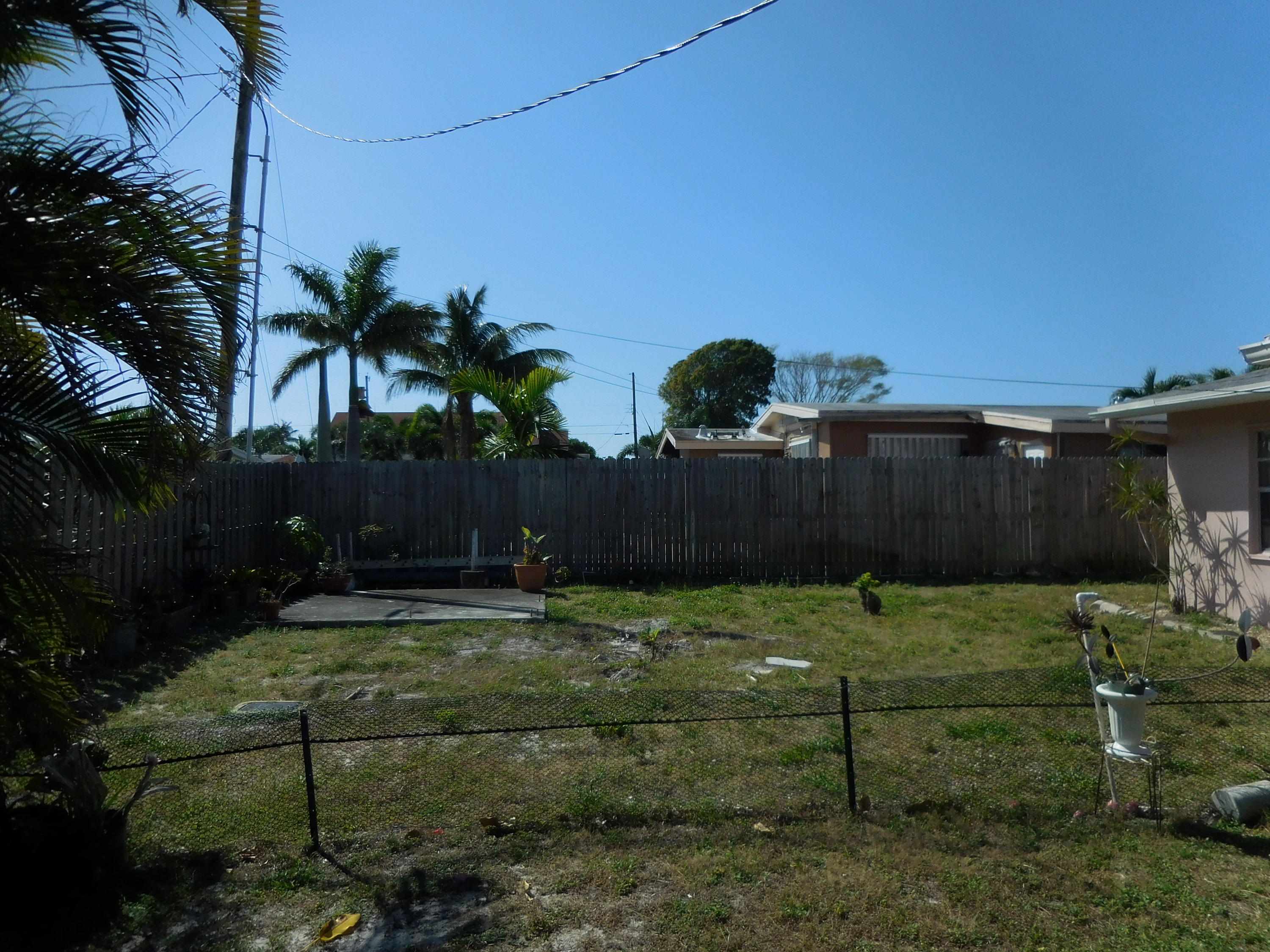 1444 High Ridge Road Lake Worth Beach, FL 33461 - Photo 35 of 36 1444 High Ridge Rd 013
