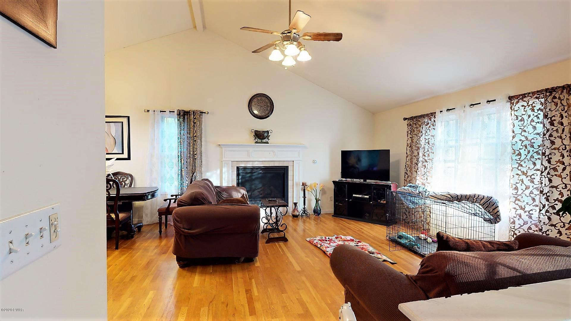 176 Erie Road Shohola, PA 18458 - Photo 7 of 23 176-Erie-Rd-09212020_171016