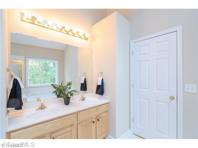 Master Bath/Spa. 