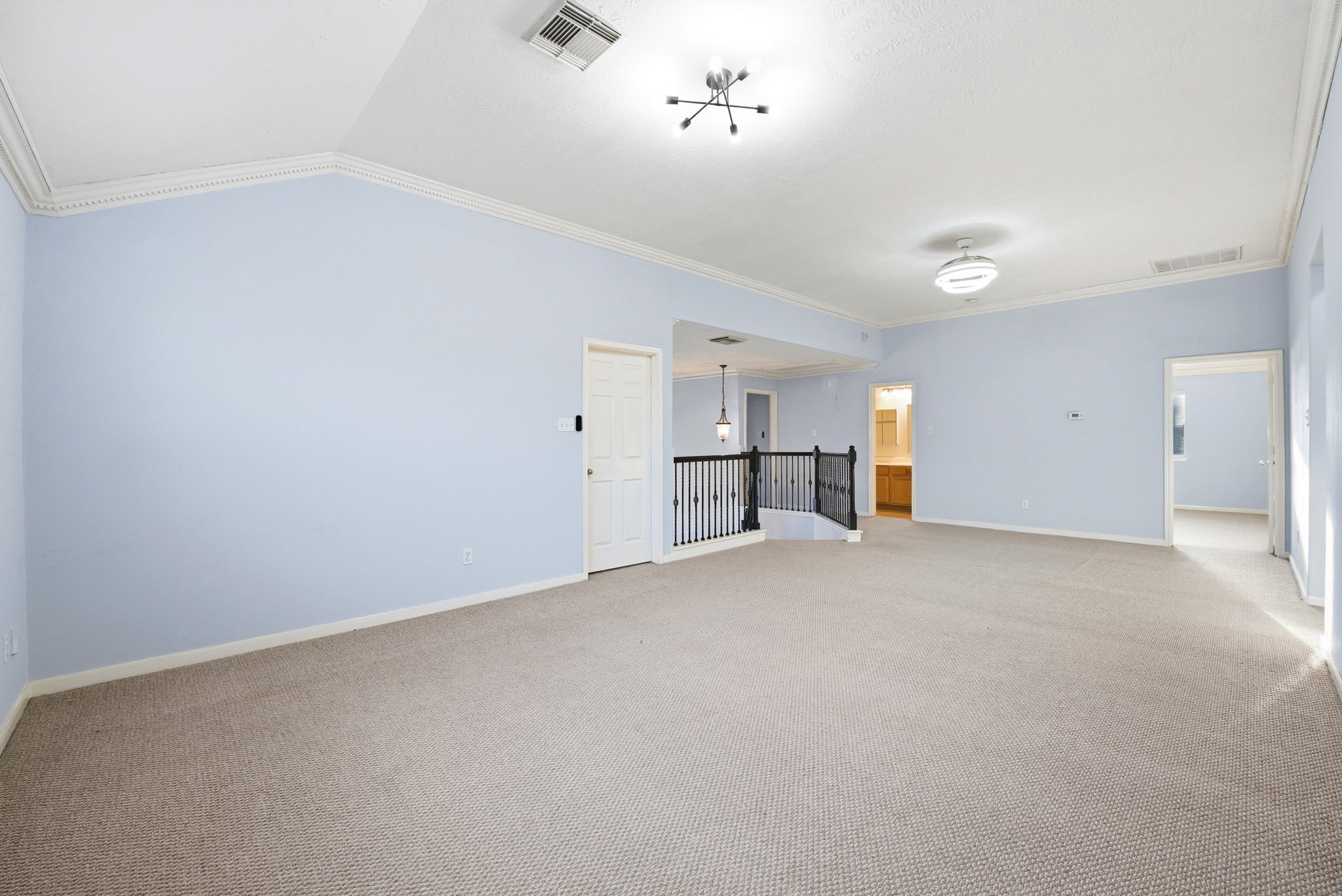12522 East Nantucket Road Sugar Land, TX 77478 - Photo 24 of 39 a view of empty room with kitchen furniture