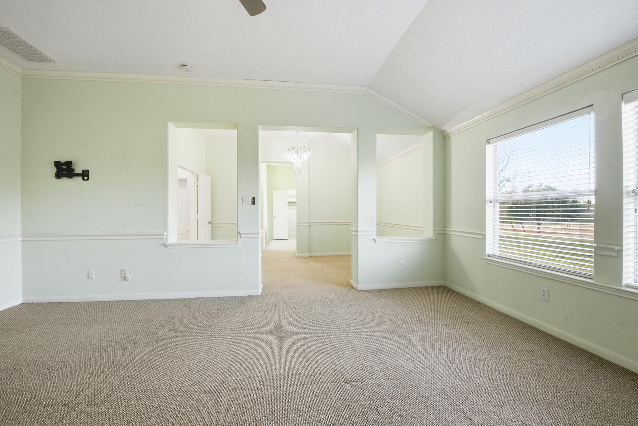 12522 East Nantucket Road Sugar Land, TX 77478 - Photo 36 of 39 a view of an empty room with a window