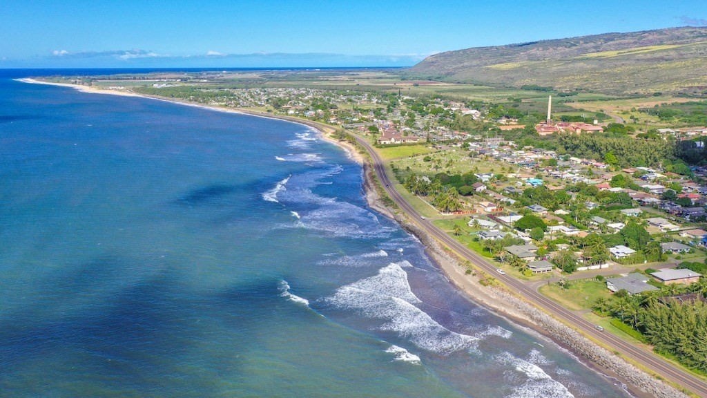 8520 Elepaio Road Kekaha, HI 96752 - Photo 13 of 30 a view of an ocean from a balcony