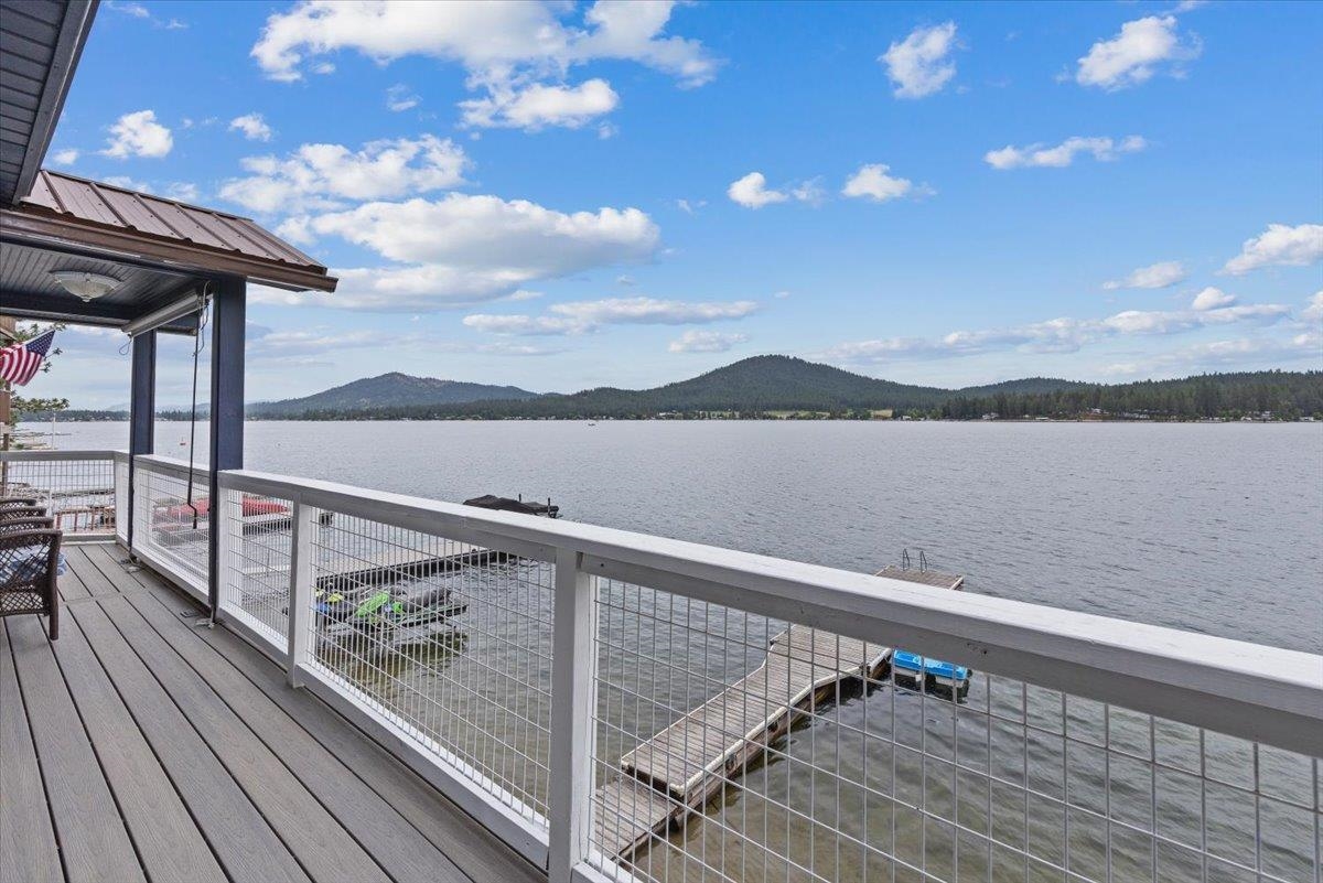 45494 Lakeshore Homes Road Loon Lake, WA 99148 - Photo 8 of 50 Gallery Image 8