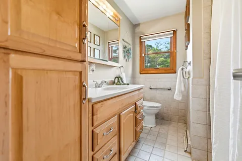 $619,000 | 447 Shawsheen Street, Tewksbury, MA 01876