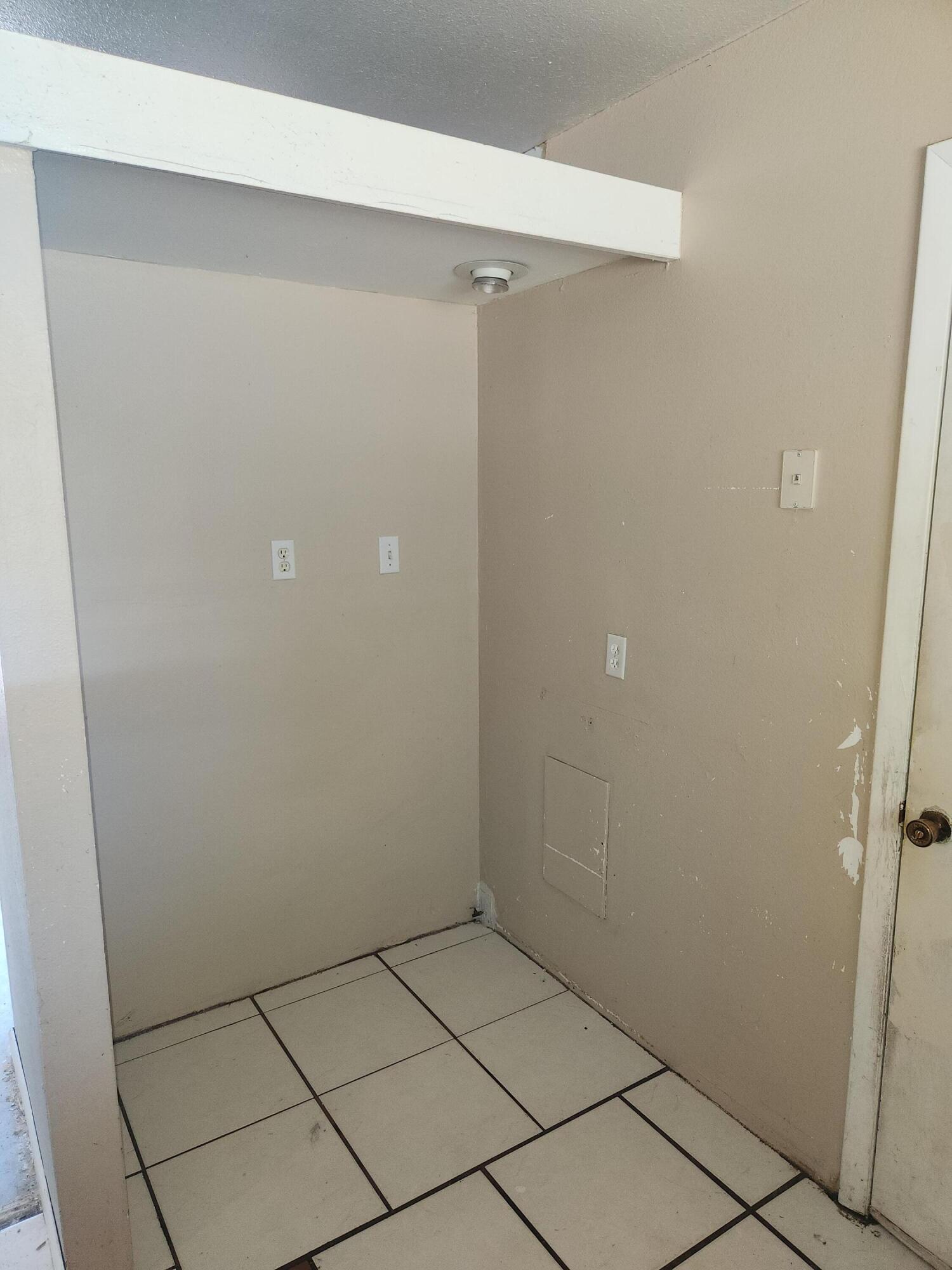 951 Palm Street Cocoa, FL 32927 - Photo 4 of 34 a view of room