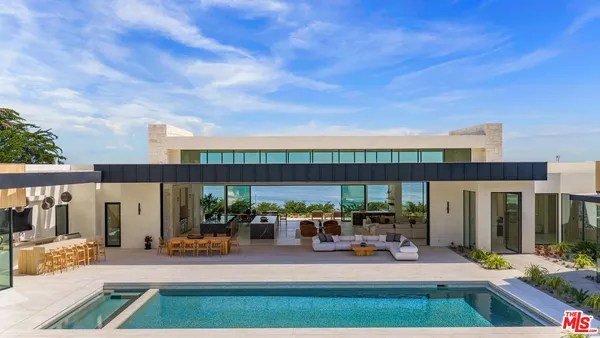 $21,500,000 | 11624 Ellice Street, Malibu, CA 90265