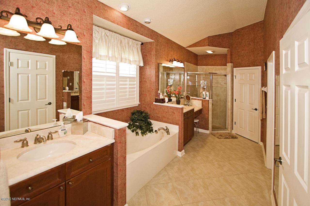 746 Porta Rosa Circle St. Augustine, FL 32092 - Photo 20 of 26 Master Bathroom