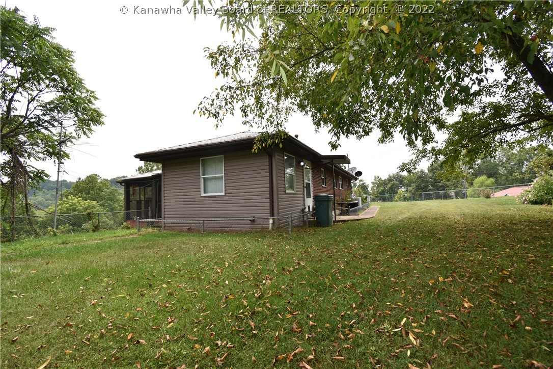 2583 Dry Ridge Road St. Albans, WV 25177 - Photo 9 of 28 Gallery Image 9