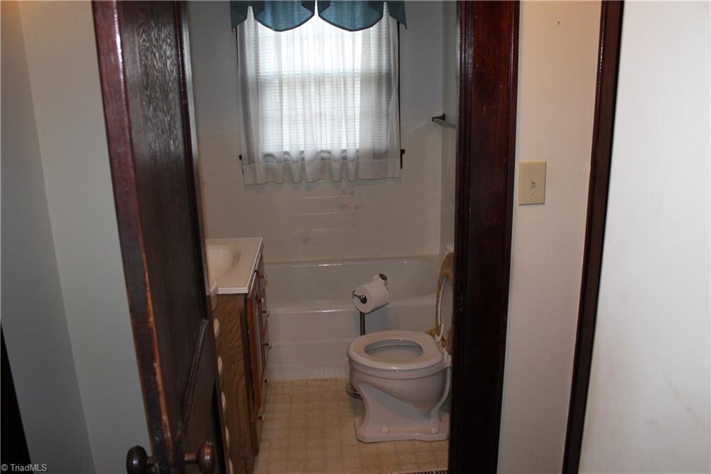 44 Meadowbrook Road Cana, VA 24317 - Photo 21 of 24 Gallery Image 21
