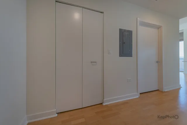 $369,900 | 901 West Madison Street, Unit 921, Chicago, IL 60607