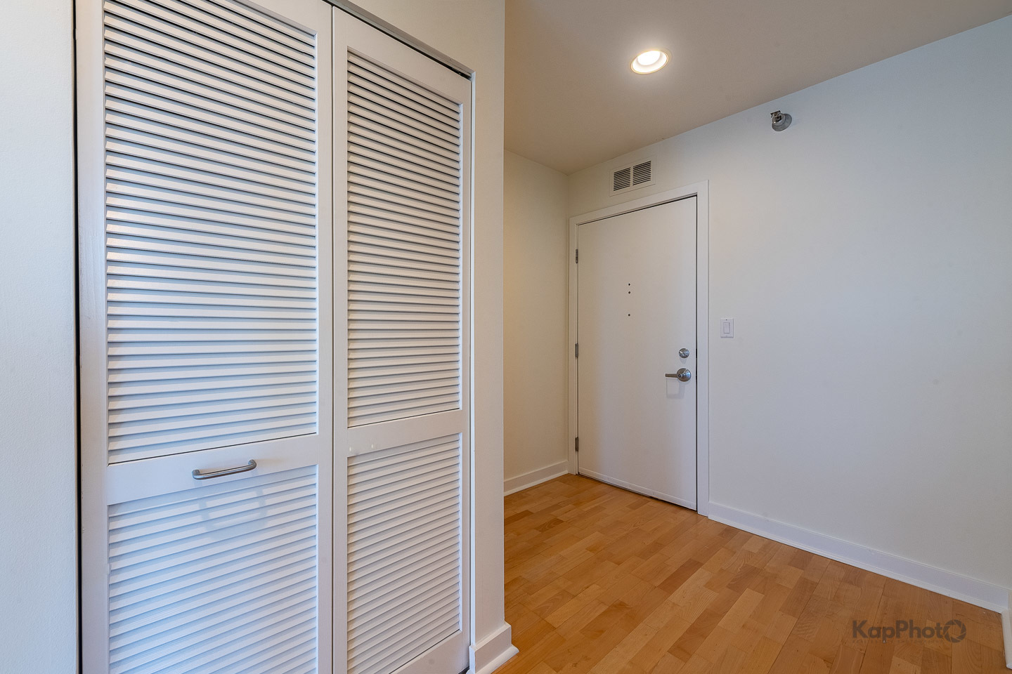 901 West Madison Street, Unit 921 Chicago, IL 60607 - Photo 7 of 34