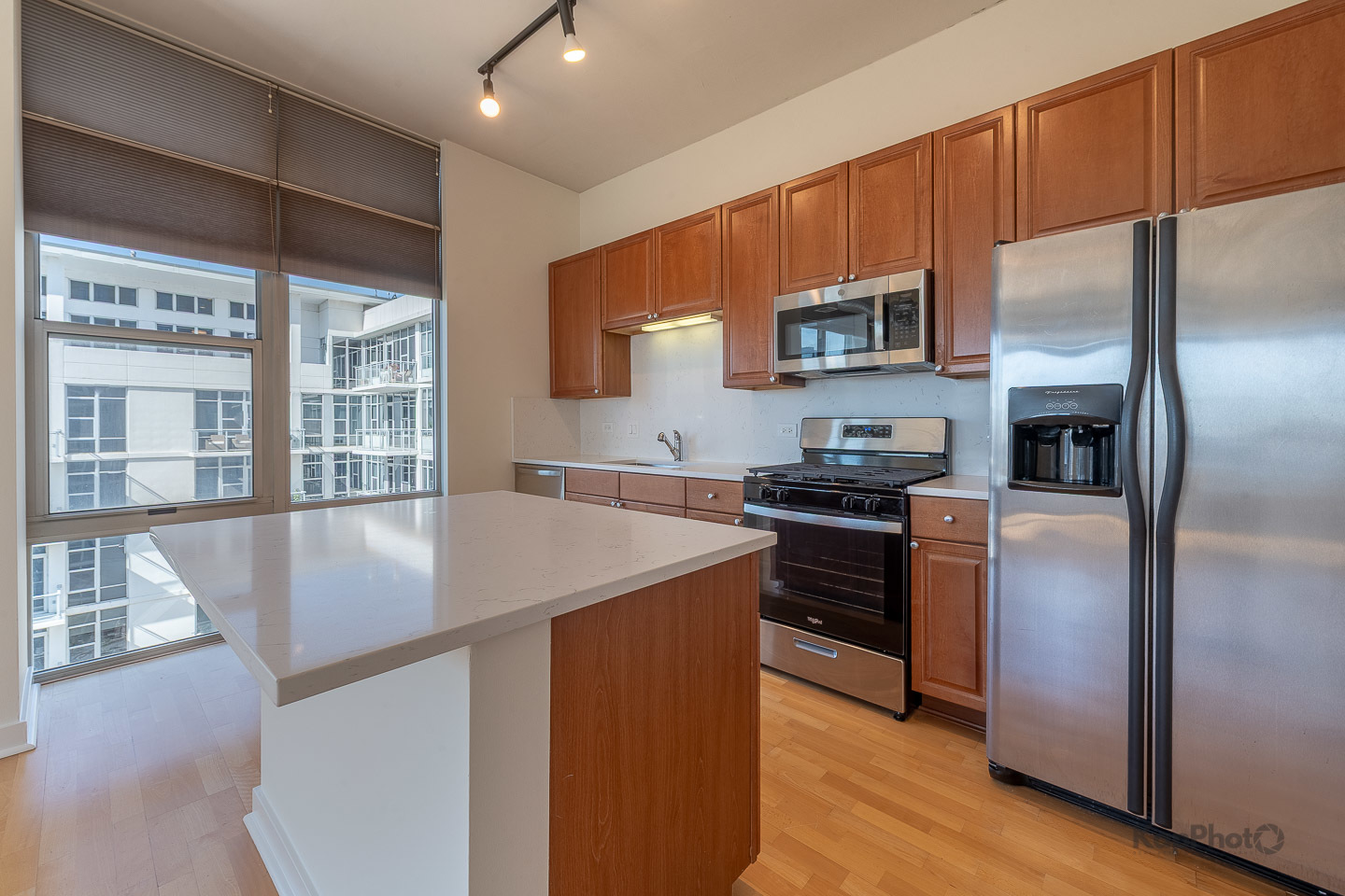 901 West Madison Street, Unit 921 Chicago, IL 60607 - Photo 10 of 34