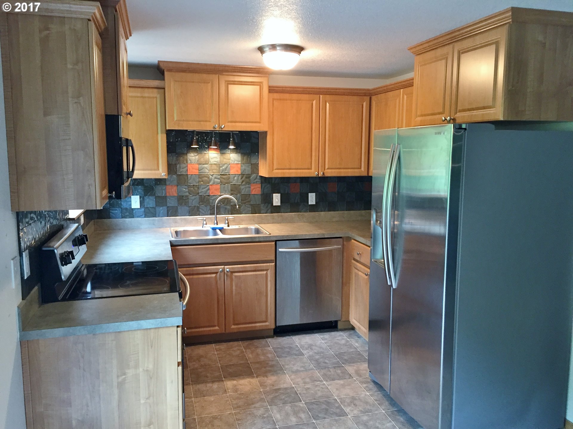 75088 Lewis Road Rainier, OR 97048 - Photo 4 of 16