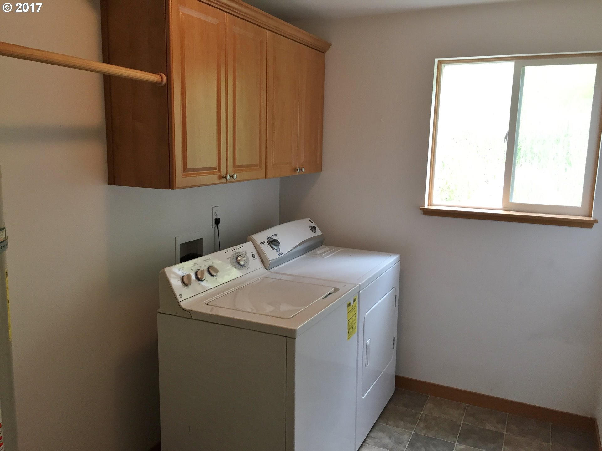 75088 Lewis Road Rainier, OR 97048 - Photo 7 of 16