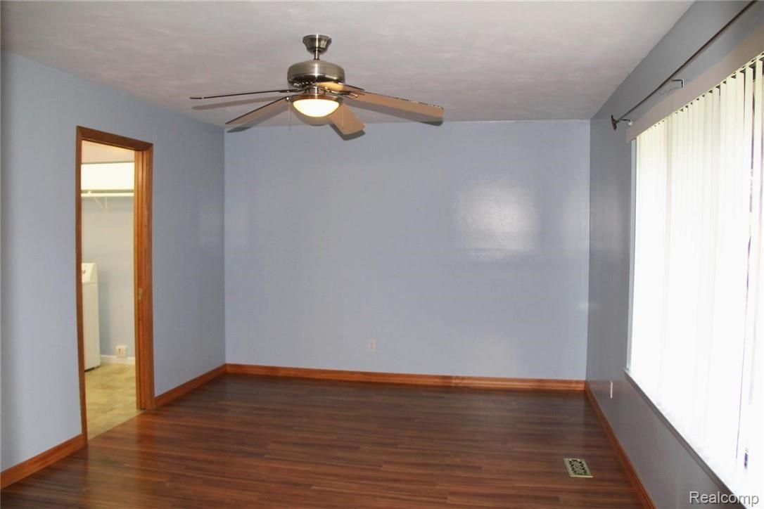6287 Wreckenridge Road Flint, MI 48532 - Photo 12 of 34 22 (Large).JPG