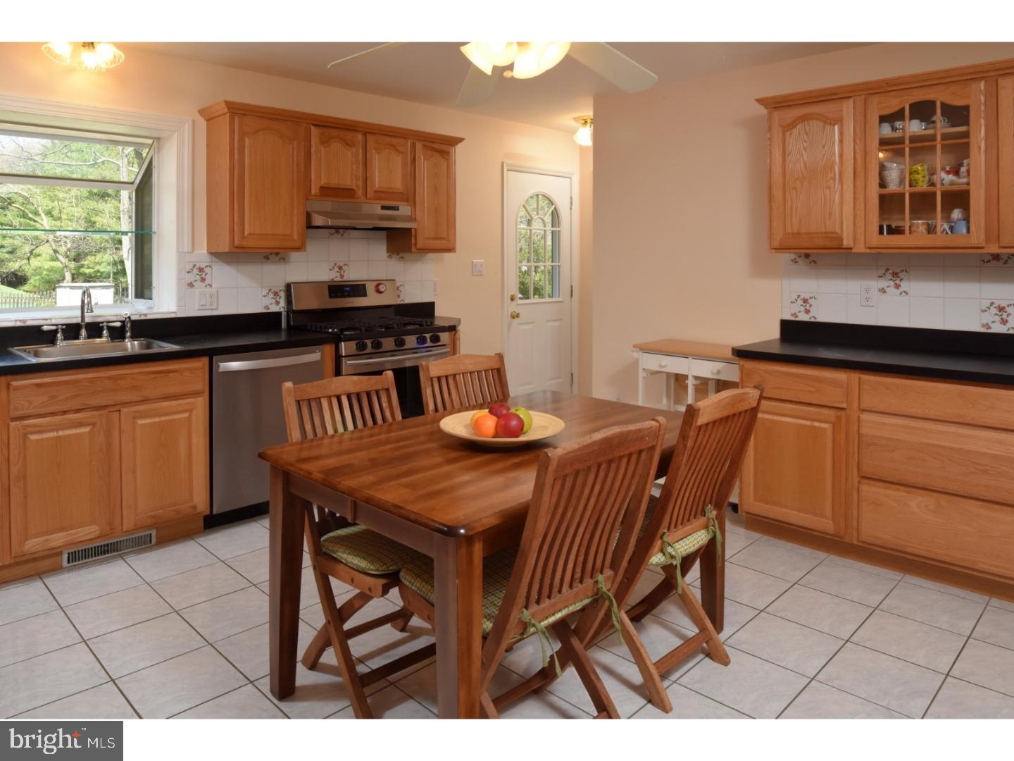 139 Penn Lyle Road Princeton Junction, NJ 08550 - Photo 6 of 25 Kitchen